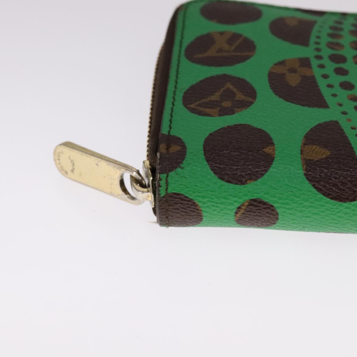 Louis Vuitton Zippy Wallet Green Canvas Wallet (Pre-Owned)