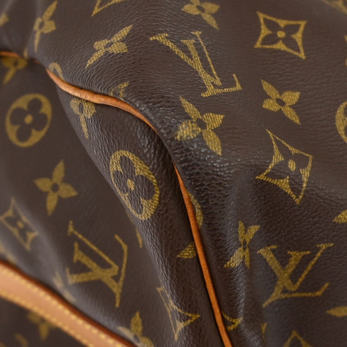Louis Vuitton Keepall Bandoulière Monogram Brown Canvas Travel Bag Bag (Pre-Owned)