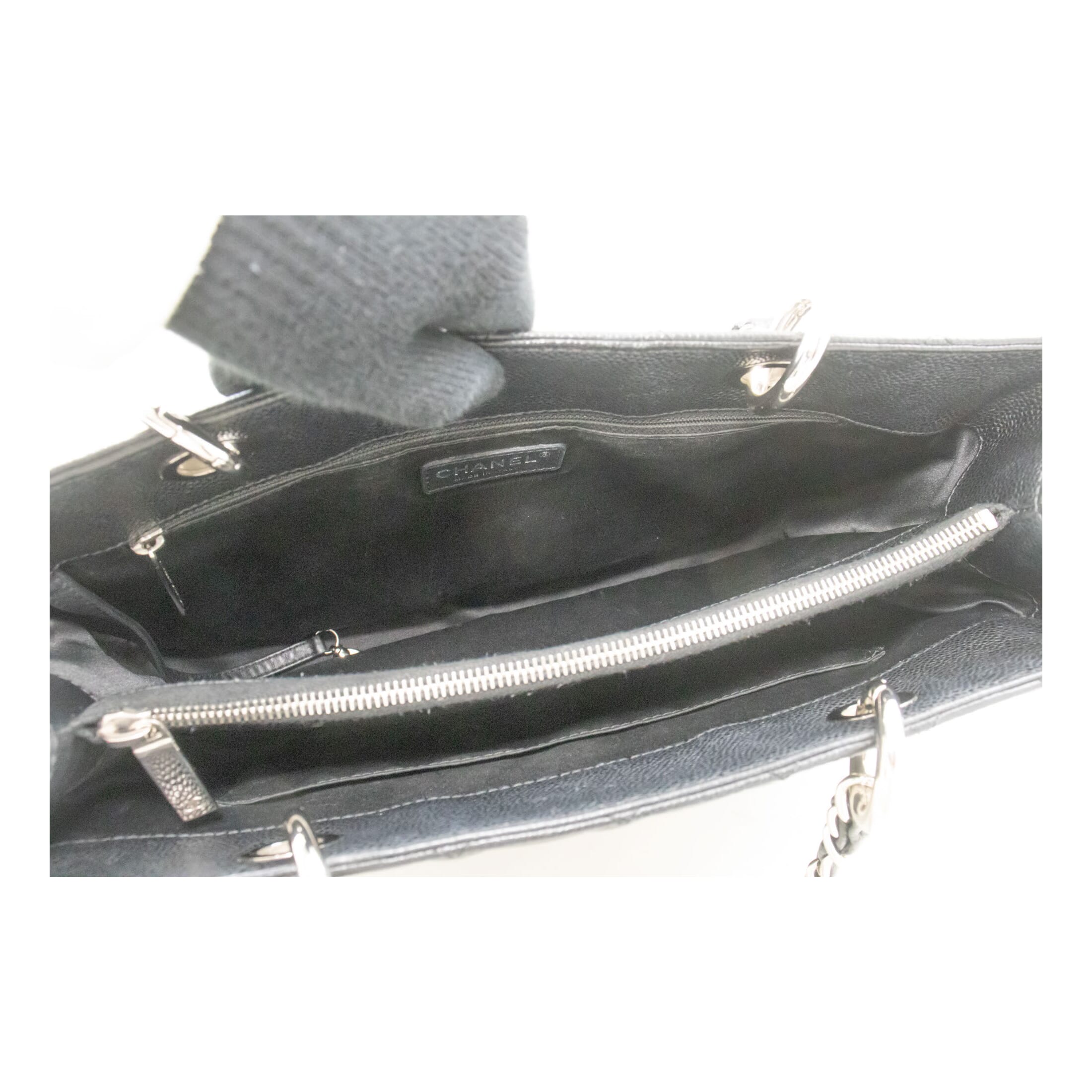 Chanel Shopping Black Leather Shoulder Bag (Pre-Owned)