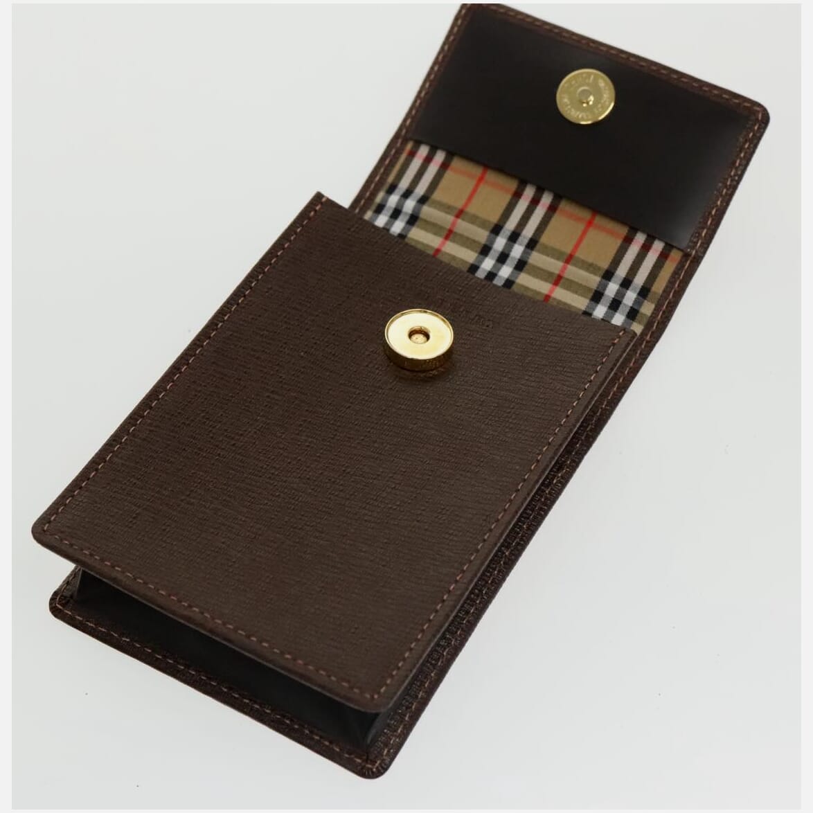 Burberry Brown Leather Clutch Bag (Pre-Owned)