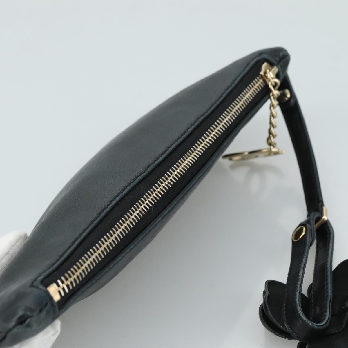 Chanel Camélia Black Leather Clutch Bag (Pre-Owned)