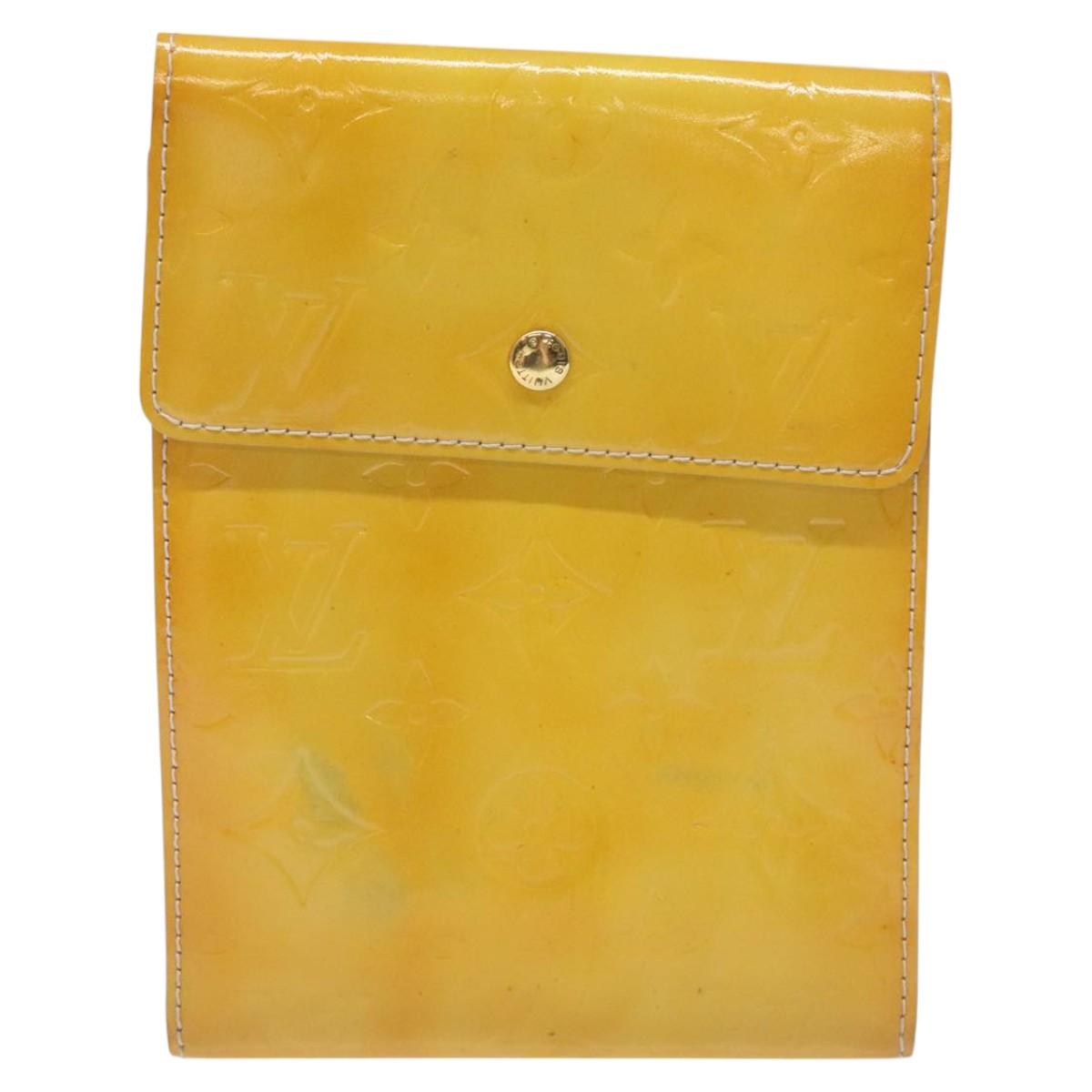 Louis Vuitton Kenmare Yellow Patent Leather Clutch Bag (Pre-Owned)