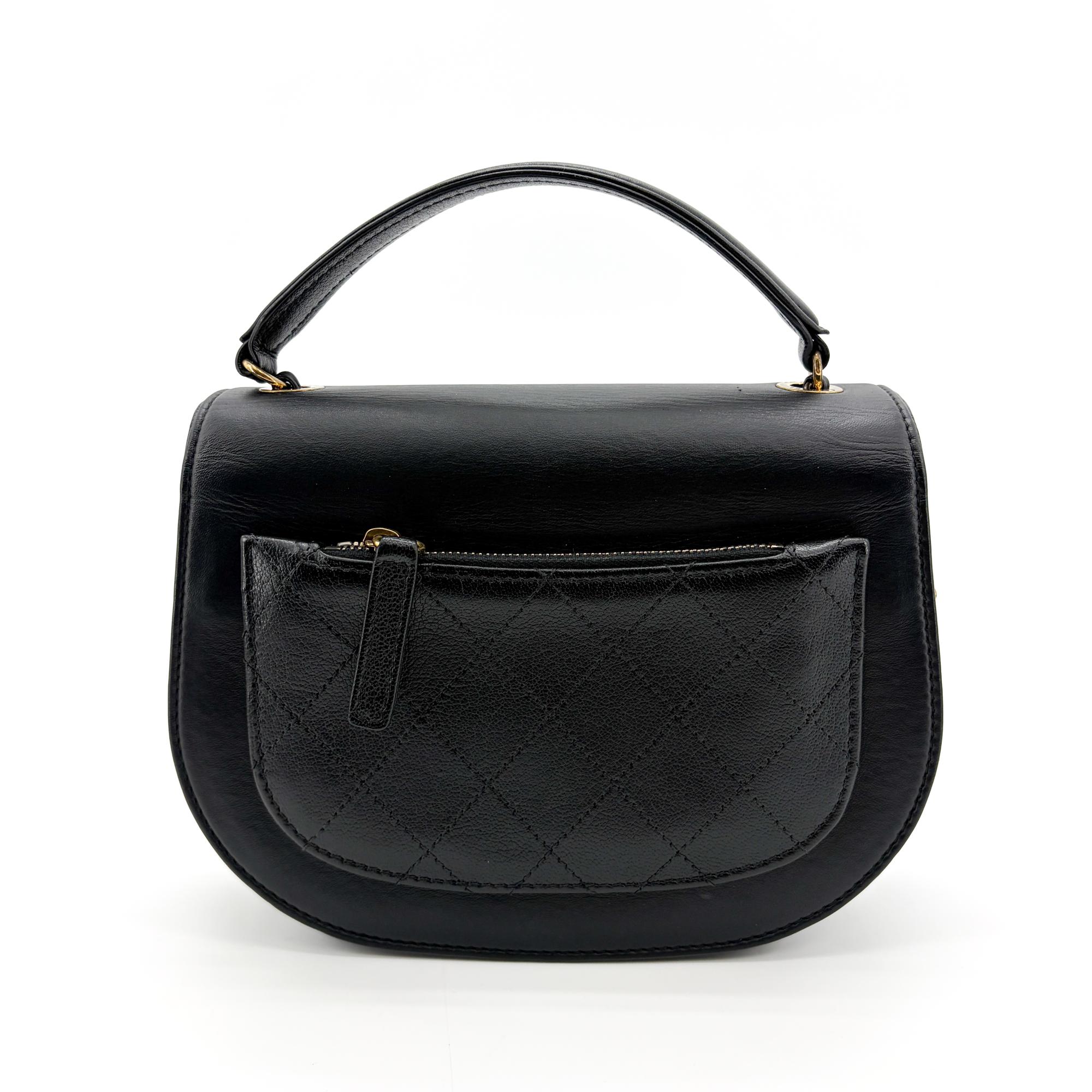 Chanel Coco Curve Flap Messenger Calfskin And Quilted Goatskin Black Leather Shoulder Bag Bag (Pre-Owned)