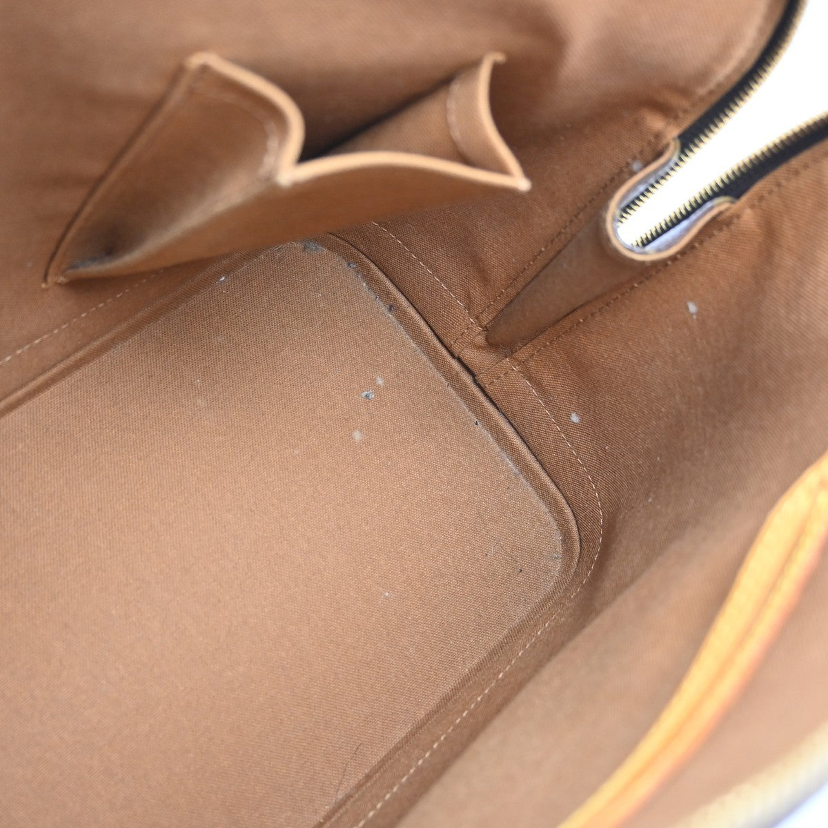 Louis Vuitton Alma Handbag Monogram Canvas Brown Canvas Handbag (Pre-Owned)