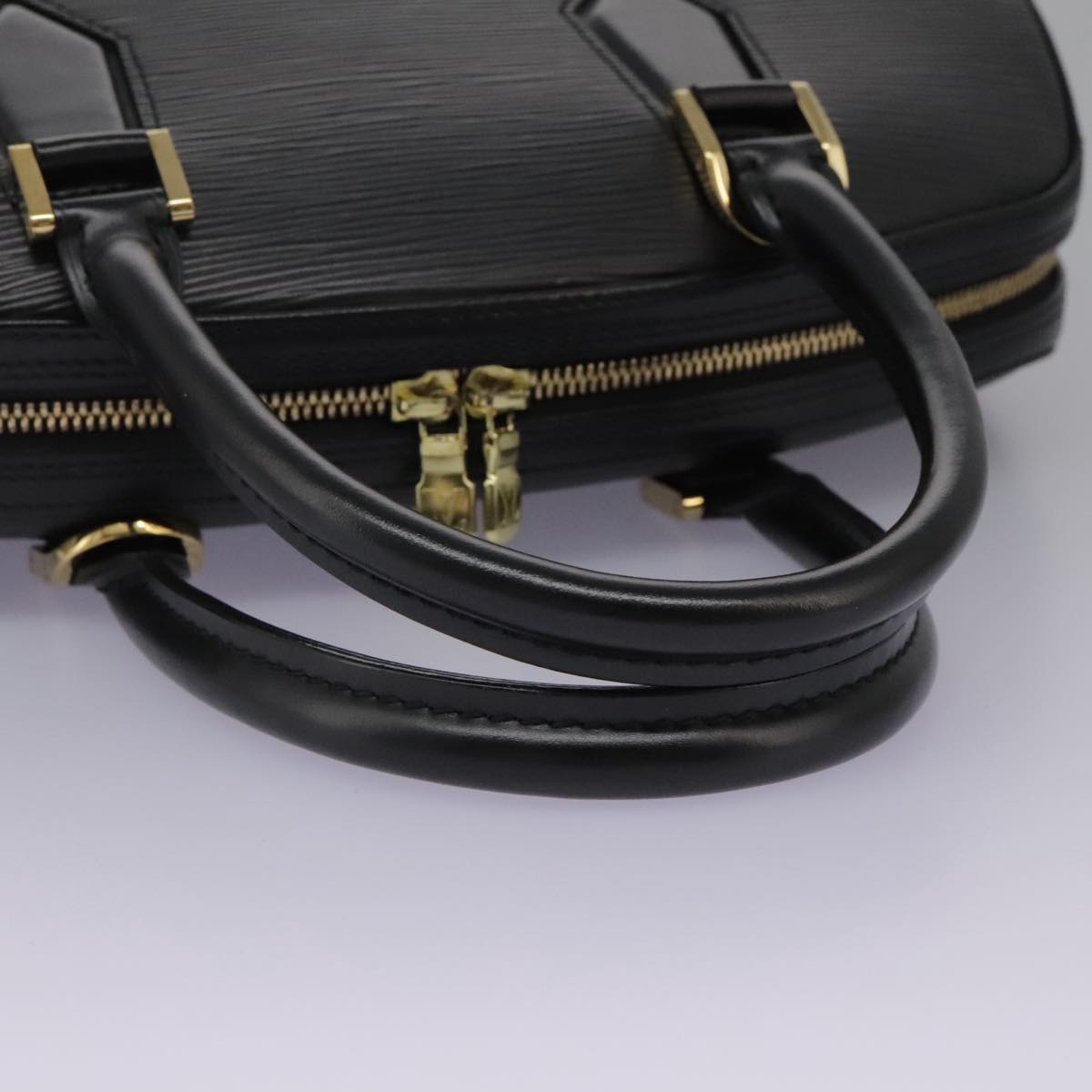 Louis Vuitton Jasmine Black Leather Handbag (Pre-Owned)
