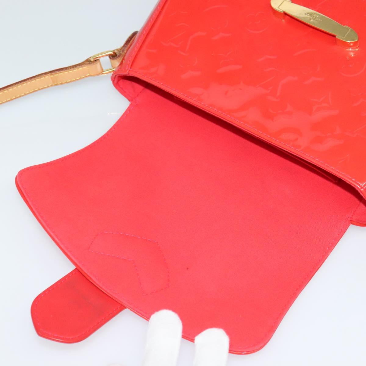 Louis Vuitton Bellflower Red Patent Leather Shoulder Bag (Pre-Owned)
