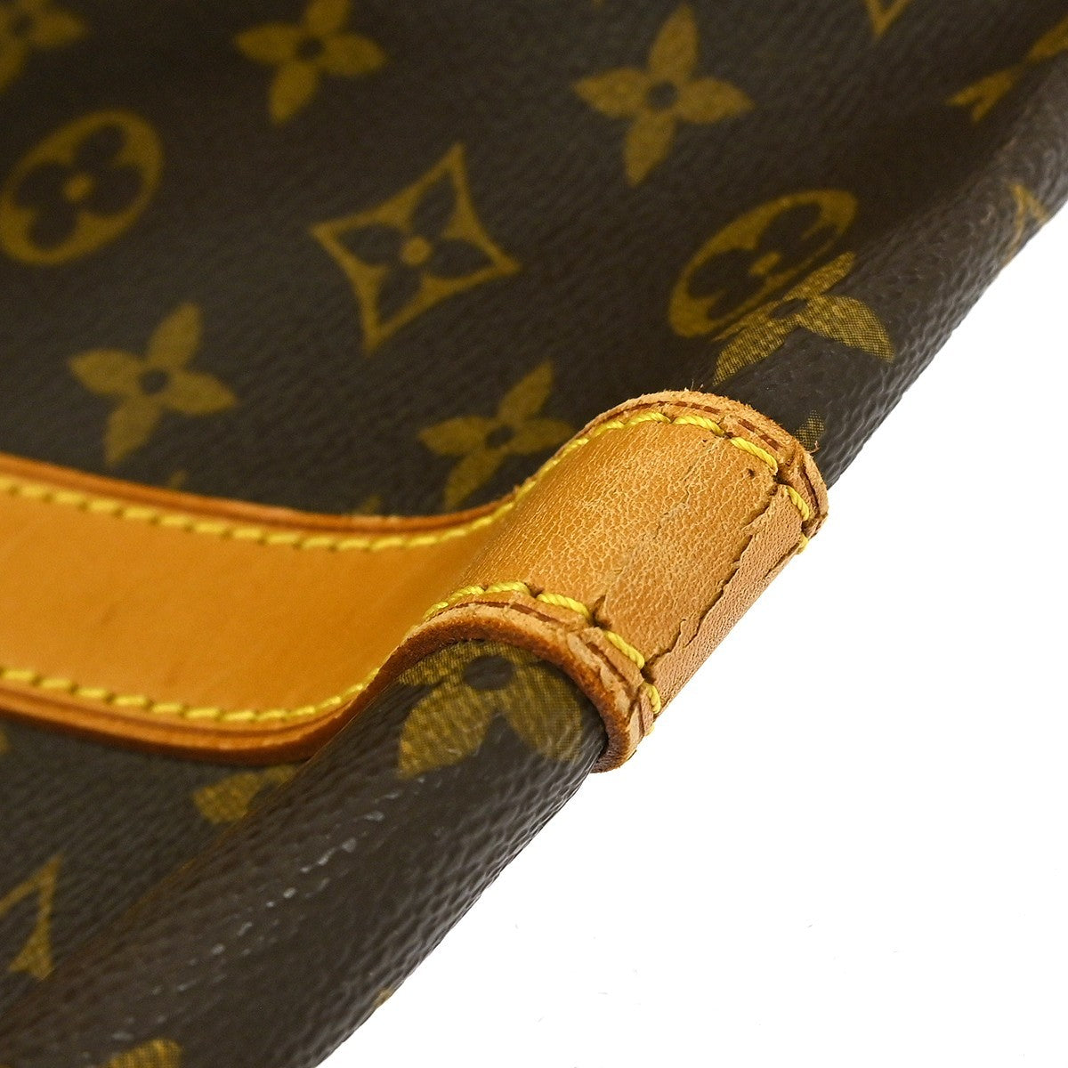Louis Vuitton Keepall Monogram Canvas Brown Canvas Travel Bag Bag (Pre-Owned)