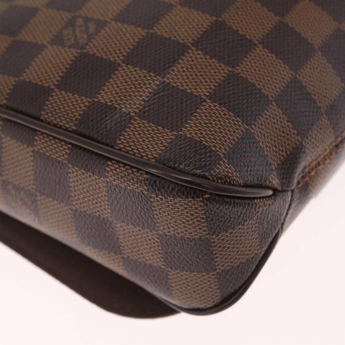 Louis Vuitton District Messenger Damier Brown Canvas Handbag (Pre-Owned)