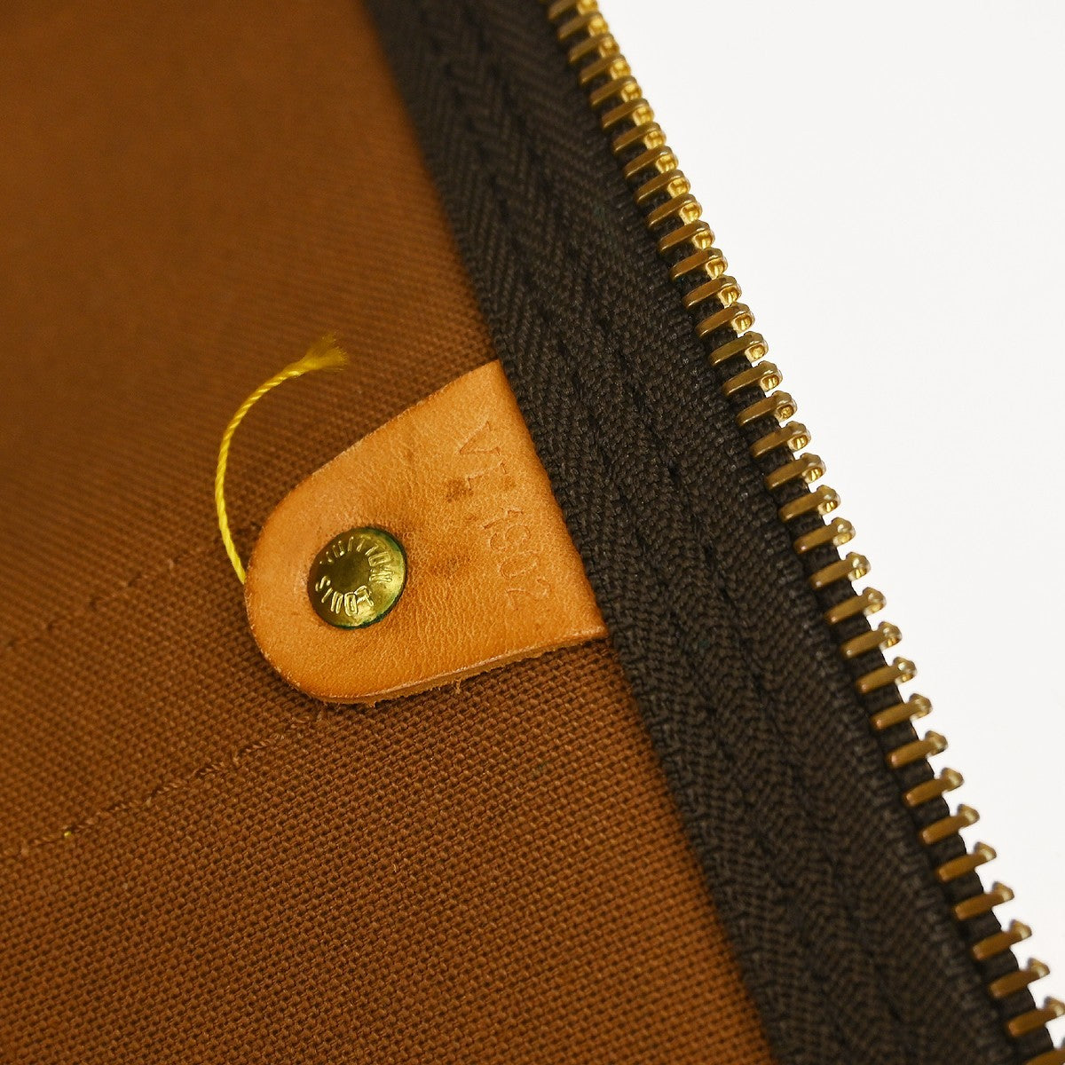 Louis Vuitton Keepall Monogram Brown Canvas Travel Bag Bag (Pre-Owned)