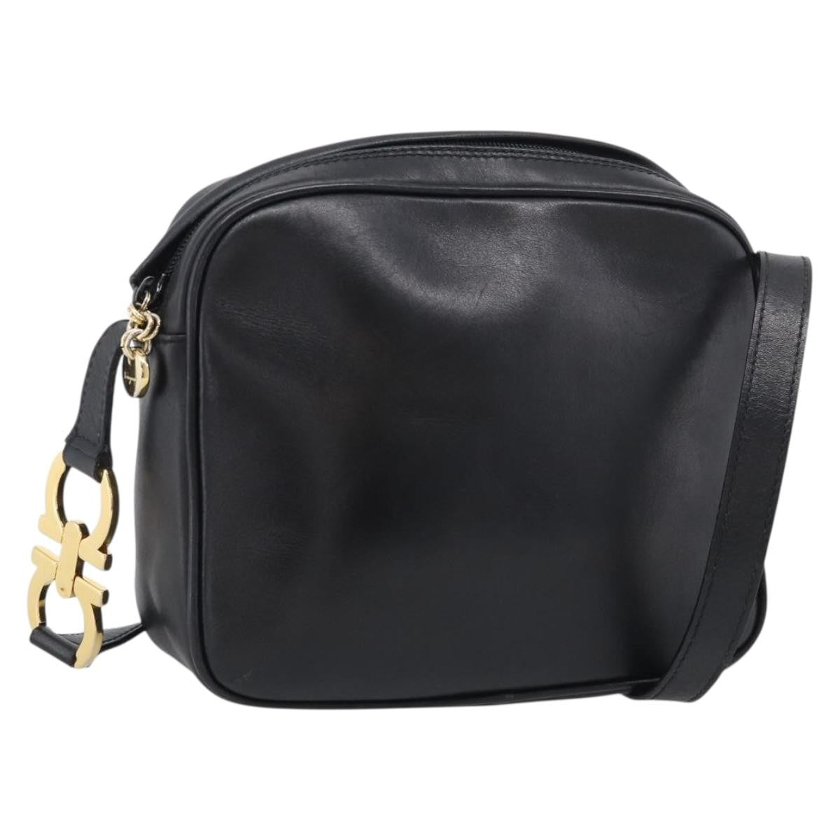 Salvatore Ferragamo Gancini Leather Black Leather Crossbody Bag Bag (Pre-Owned)