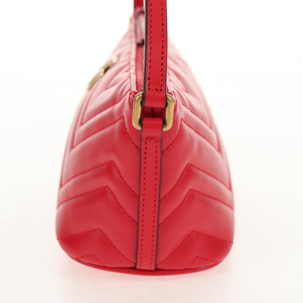Gucci Gg Marmont Pochette Shoulder Matelasse Leather Red Leather Clutche & Pouche Bag (Pre-Owned)