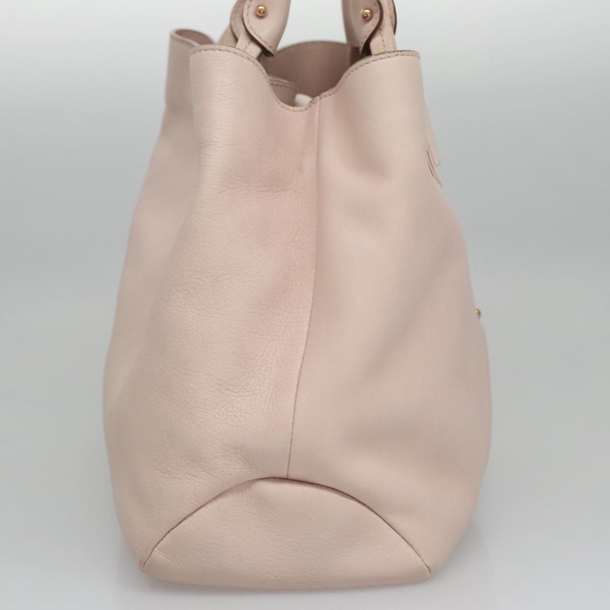 Salvatore Ferragamo Vara Pink Leather Shoulder Bag (Pre-Owned)