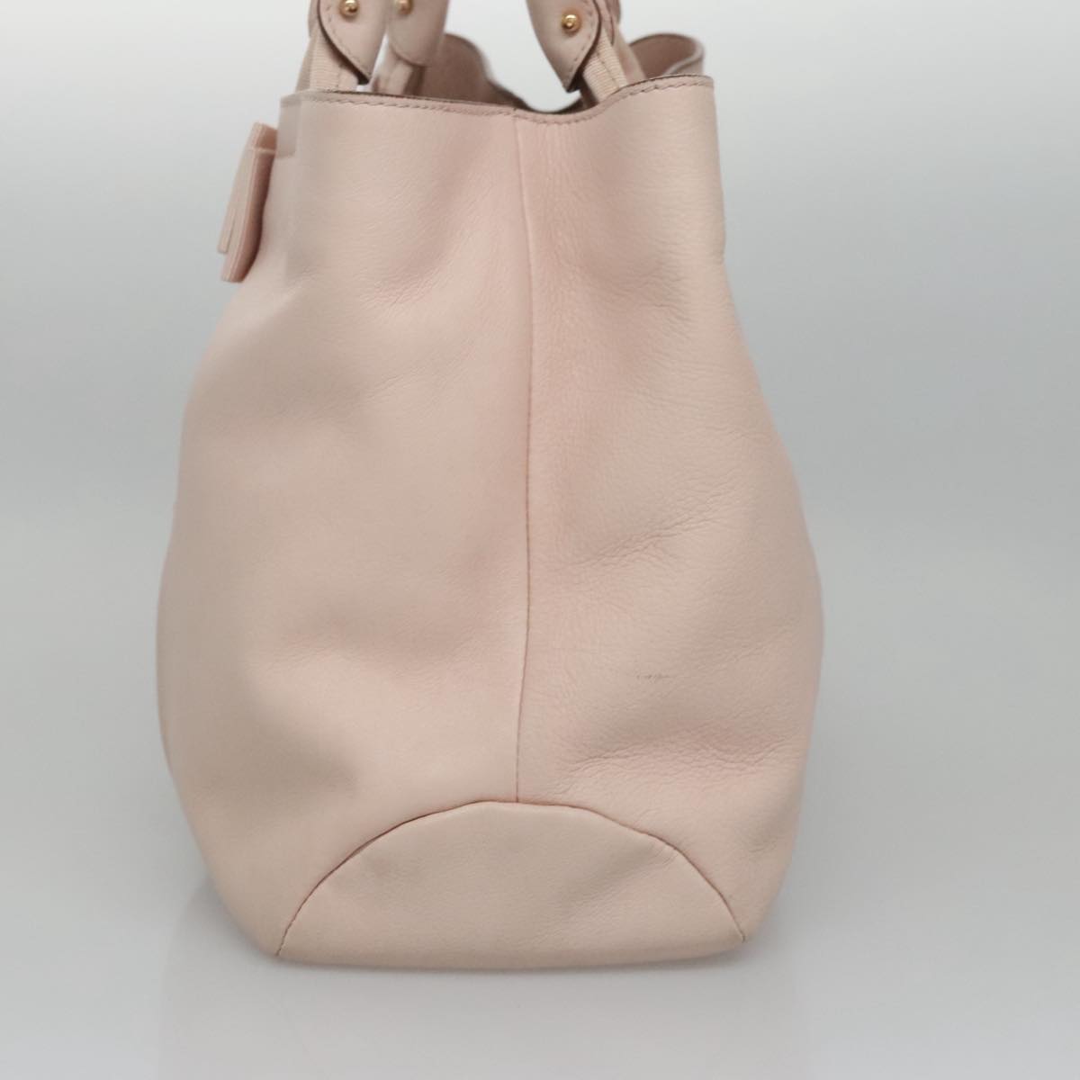 Salvatore Ferragamo Vara Pink Leather Shoulder Bag (Pre-Owned)