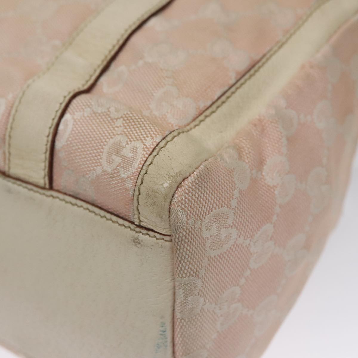 Gucci Gg Canvas Pink Canvas Handbag (Pre-Owned)