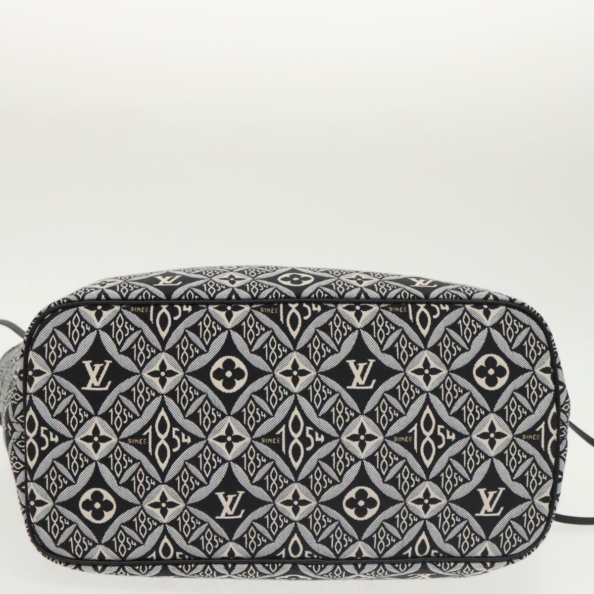 Louis Vuitton Neverfull Black Canvas Tote Bag (Pre-Owned)