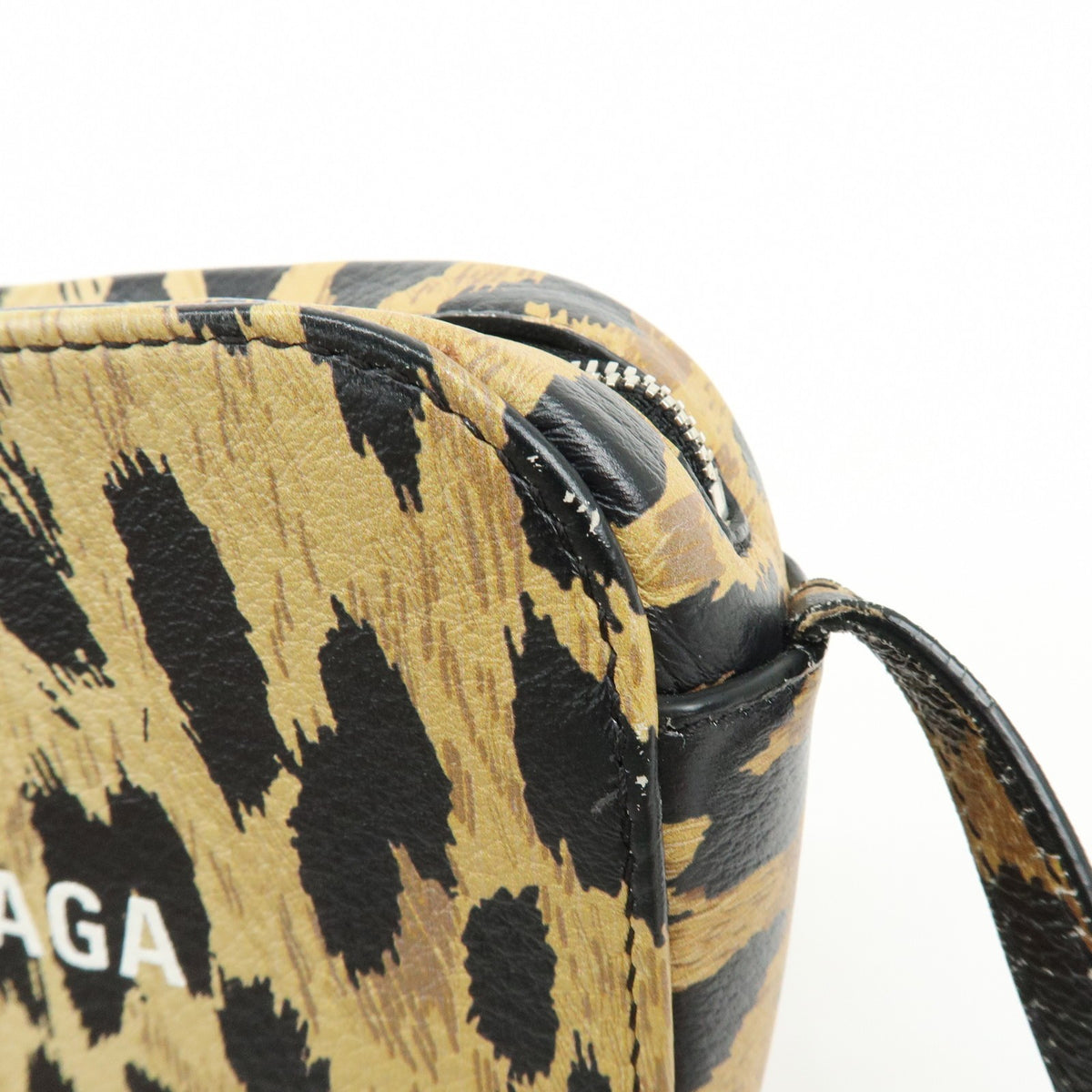 Balenciaga Everyday Camera Printed Leather Brown Leather Handbag (Pre-Owned)