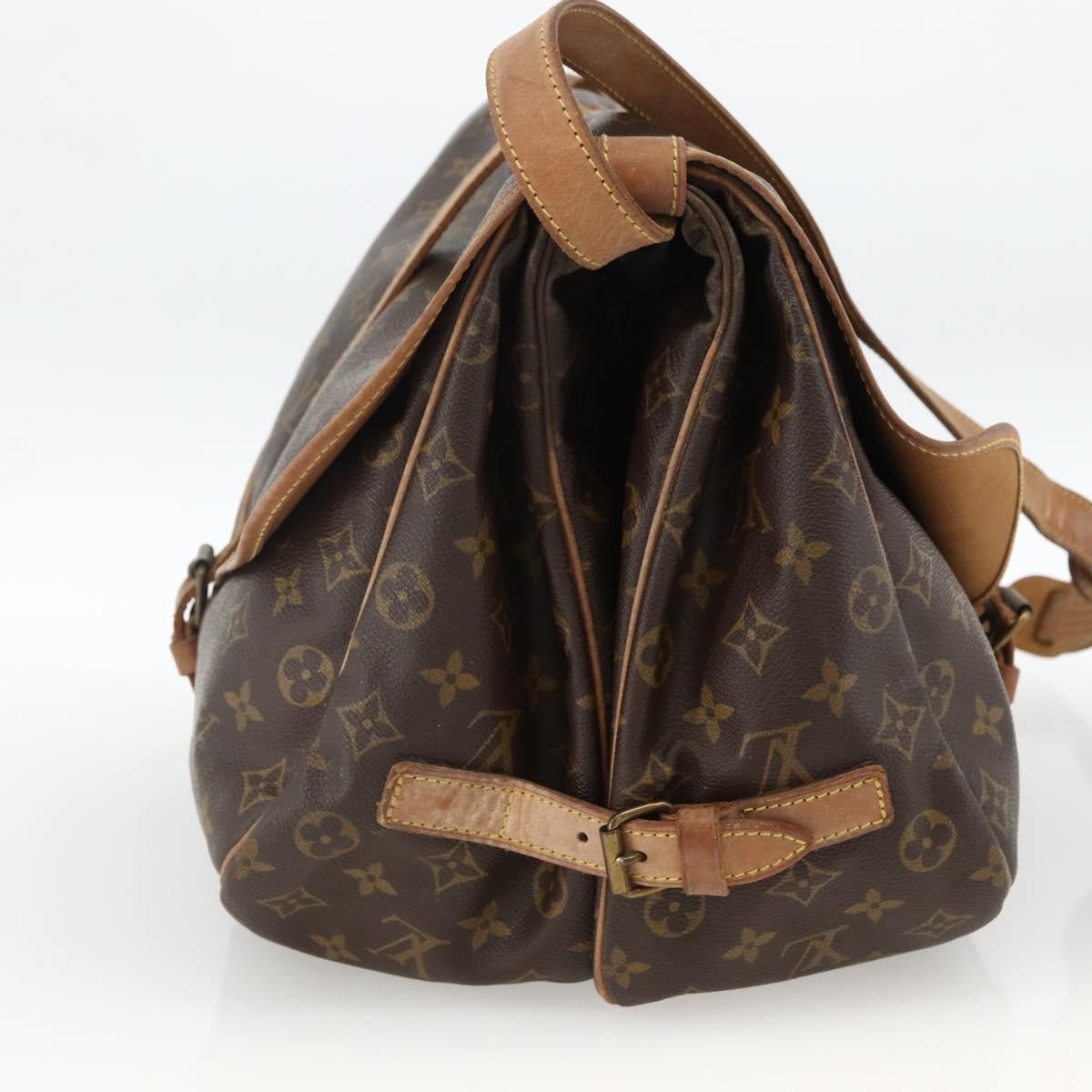 Louis Vuitton Saumur Monogram Canvas Multicolour Canvas Shoulder Bag Bag (Pre-Owned)
