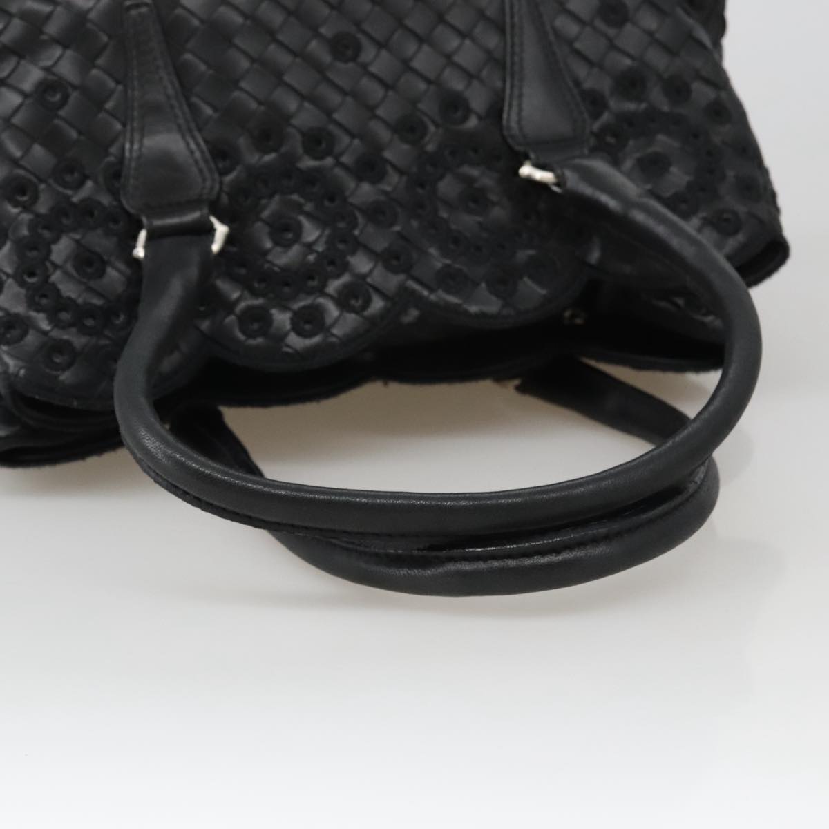 Bottega Veneta Intrecciato Black Leather Handbag (Pre-Owned)