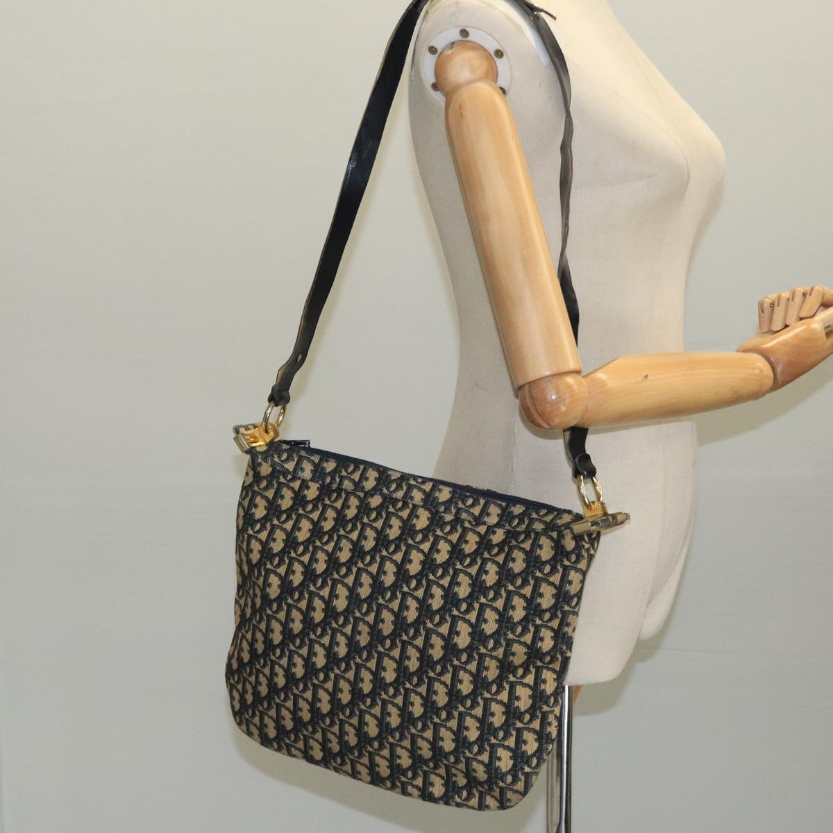 Dior Trotter Navy Canvas Shoulder Bag (Pre-Owned)