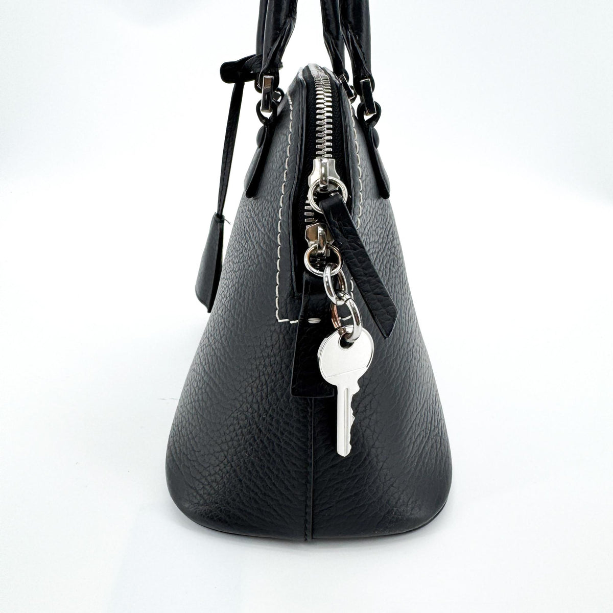 Maison Margiela 5Ac Leather Black Leather Handbag (Pre-Owned)