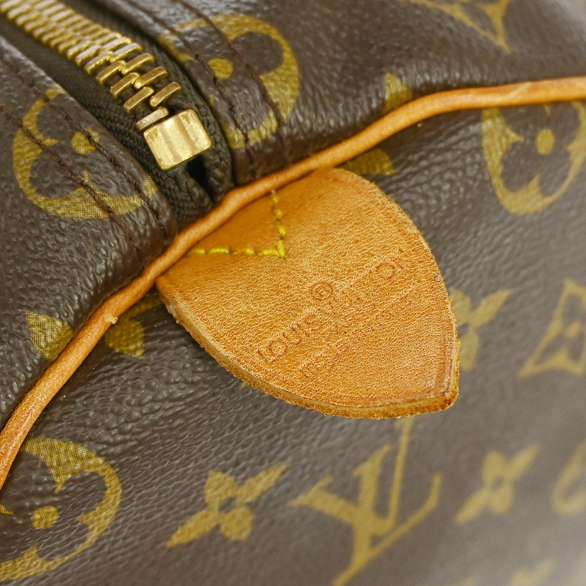 Louis Vuitton Keepall Monogram Canvas Brown Canvas Travel Bag Bag (Pre-Owned)