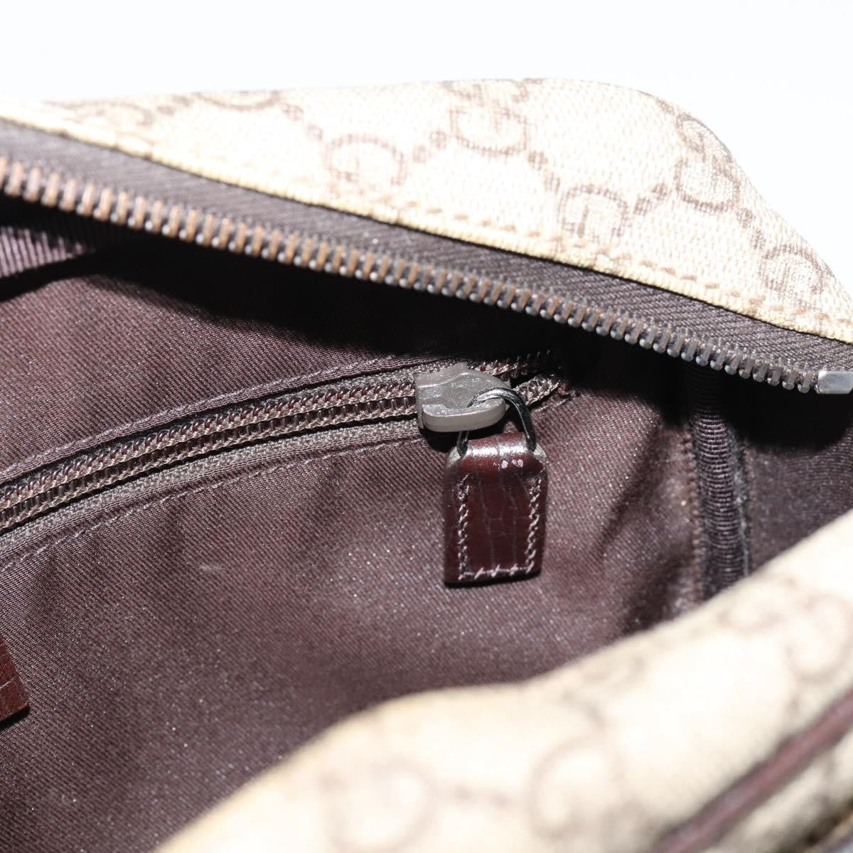 Gucci Front Zip Pocket Messenger Gg Coated Canvas Beige Canvas Shoulder Bag Bag (Pre-Owned)