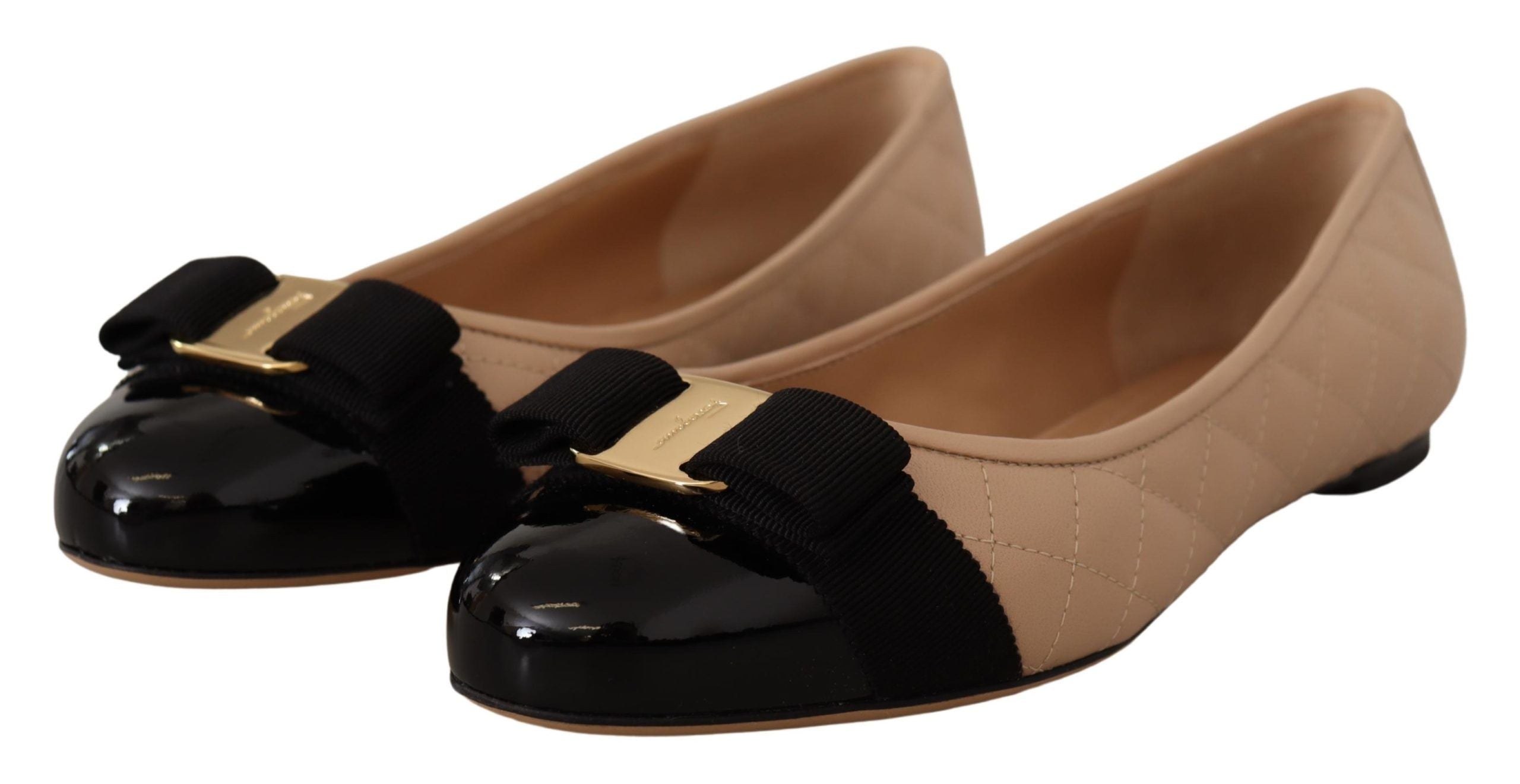 Salvatore Ferragamo Elegant Quilted Leather Flats - Chic Dual-Tone Women's Design