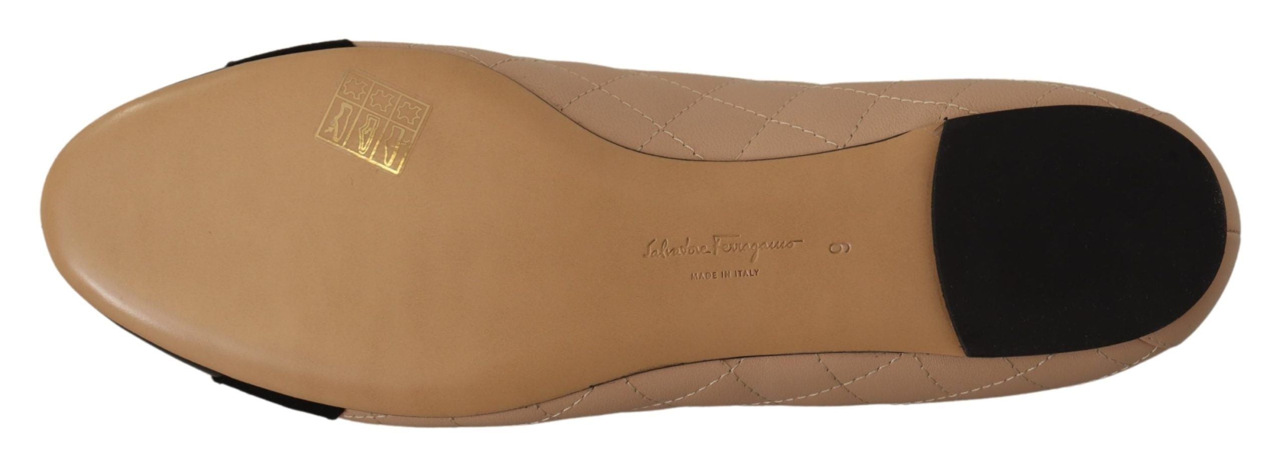 Salvatore Ferragamo Elegant Quilted Leather Flats - Chic Dual-Tone Women's Design