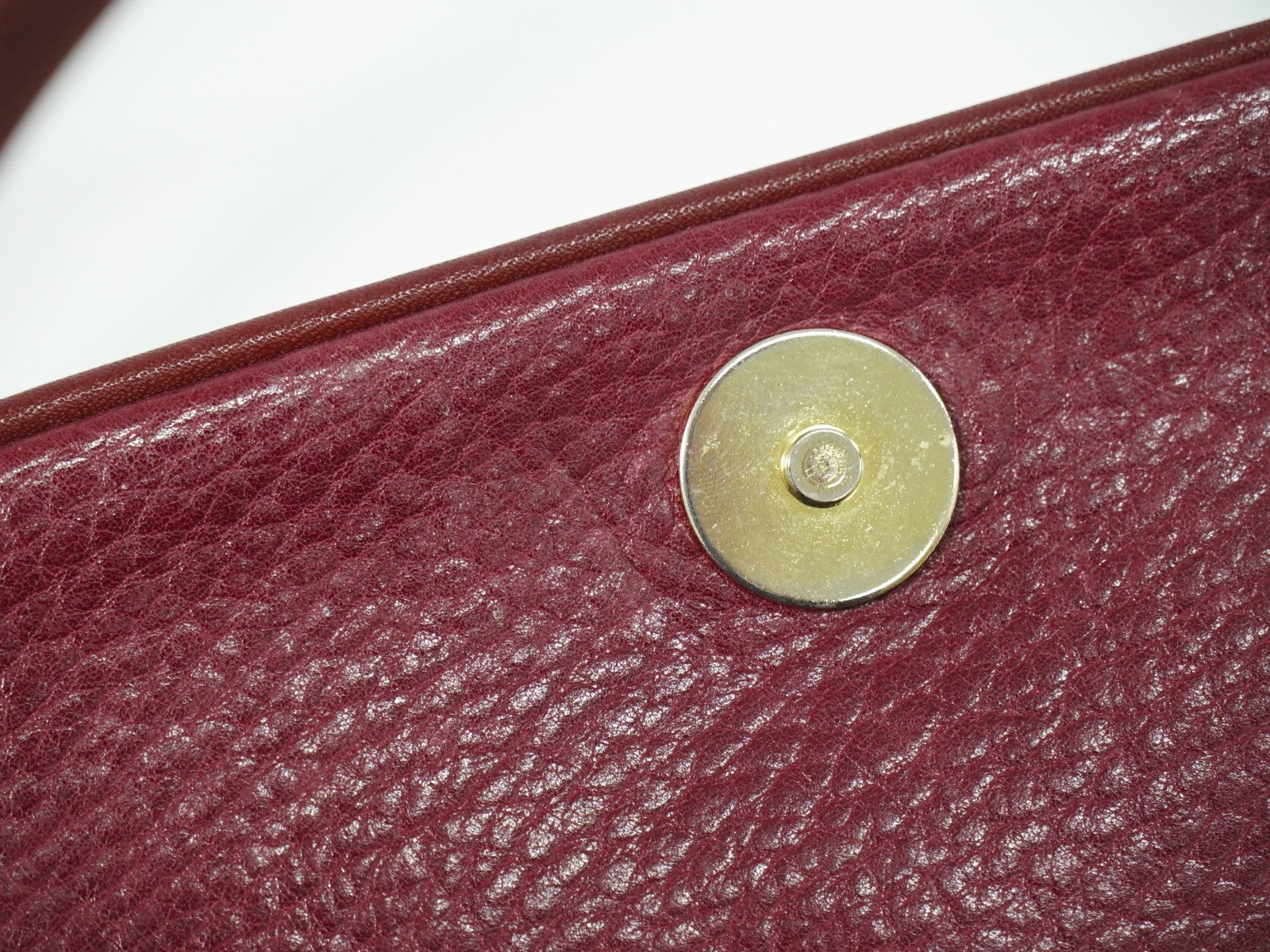 Cartier Must De Cartier Leather Burgundy Leather Shoulder Bag Bag (Pre-Owned)