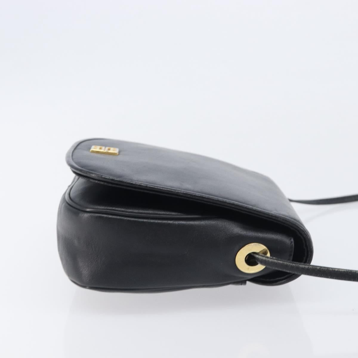 Givenchy 4G Shoulder Bag Leather Black Leather Shoulder Bag Bag (Pre-Owned)