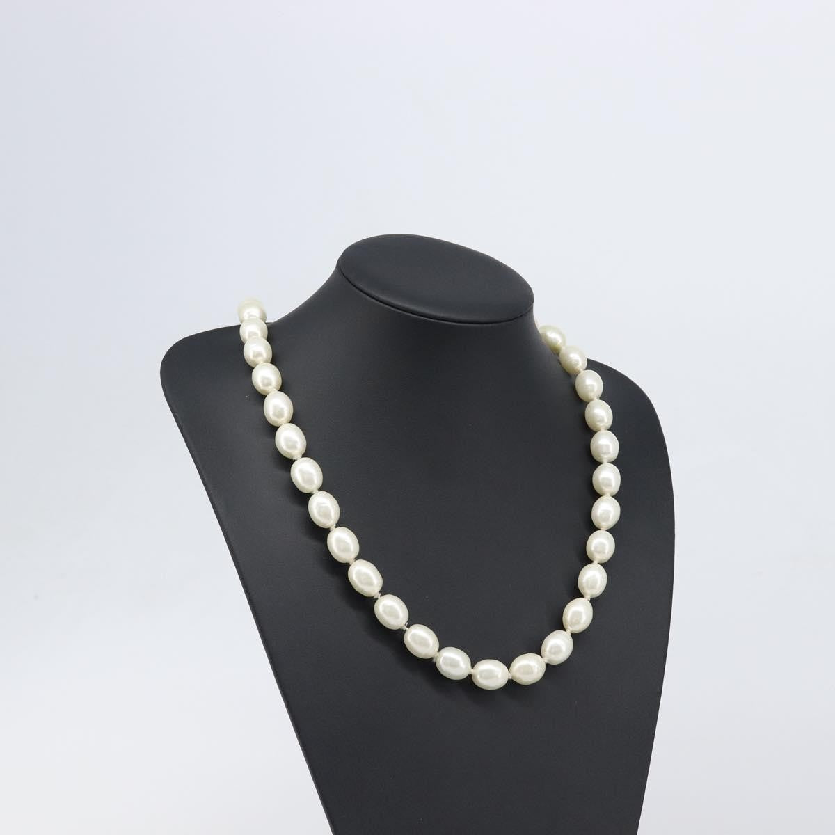 Chanel Cc Pearl Metal And Pearls White Pearl Necklace Jewelry (Pre-Owned)