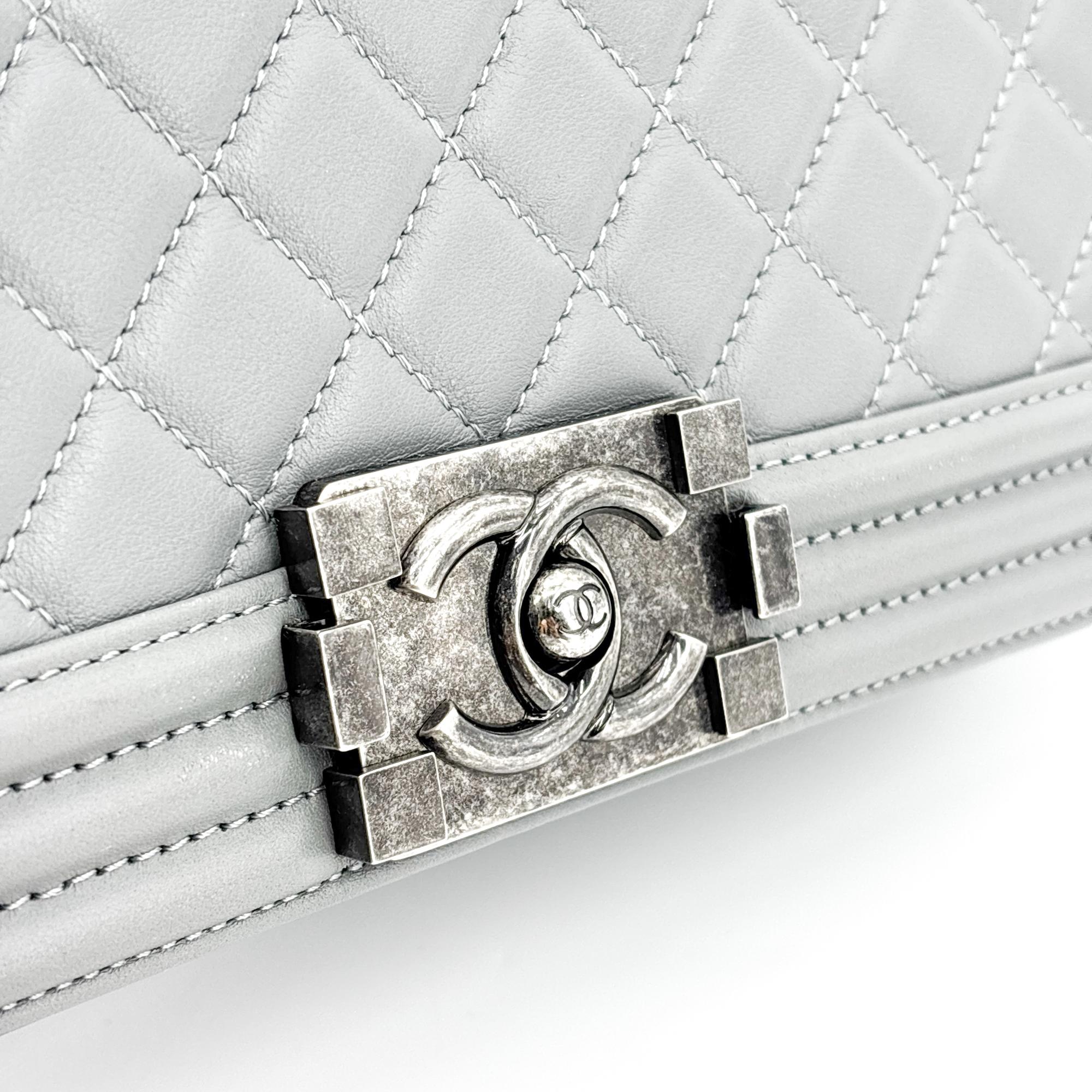 Chanel Boy Flap Bag Quilted Calfskin Gray Leather Handbag (Pre-Owned)