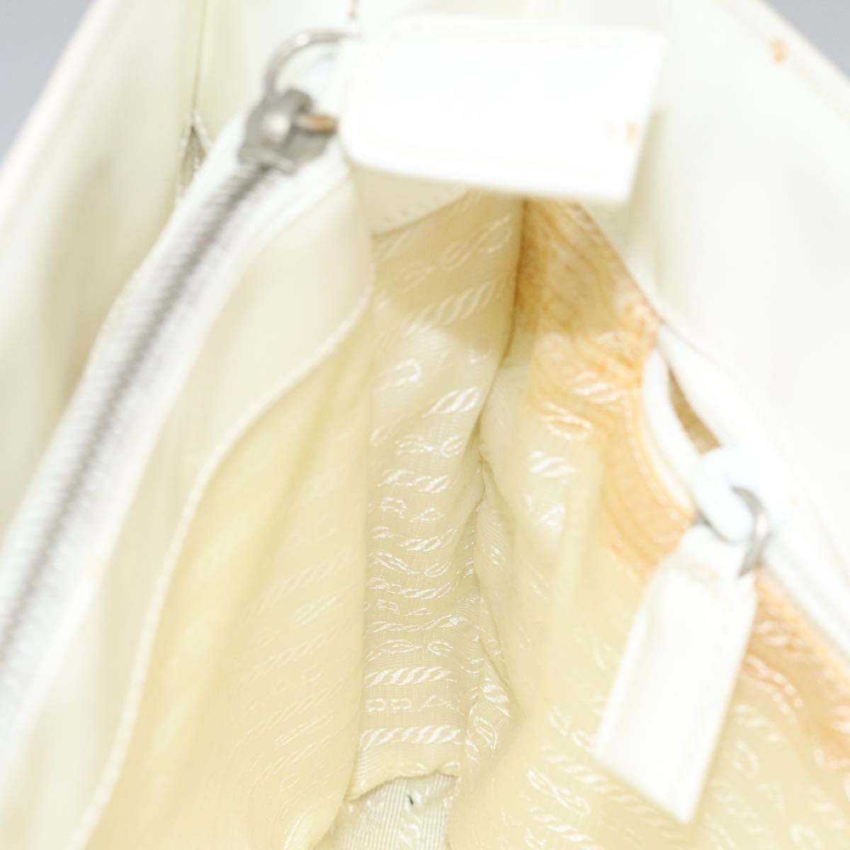 Prada Shopping Beige Patent Leather Shoulder Bag (Pre-Owned)