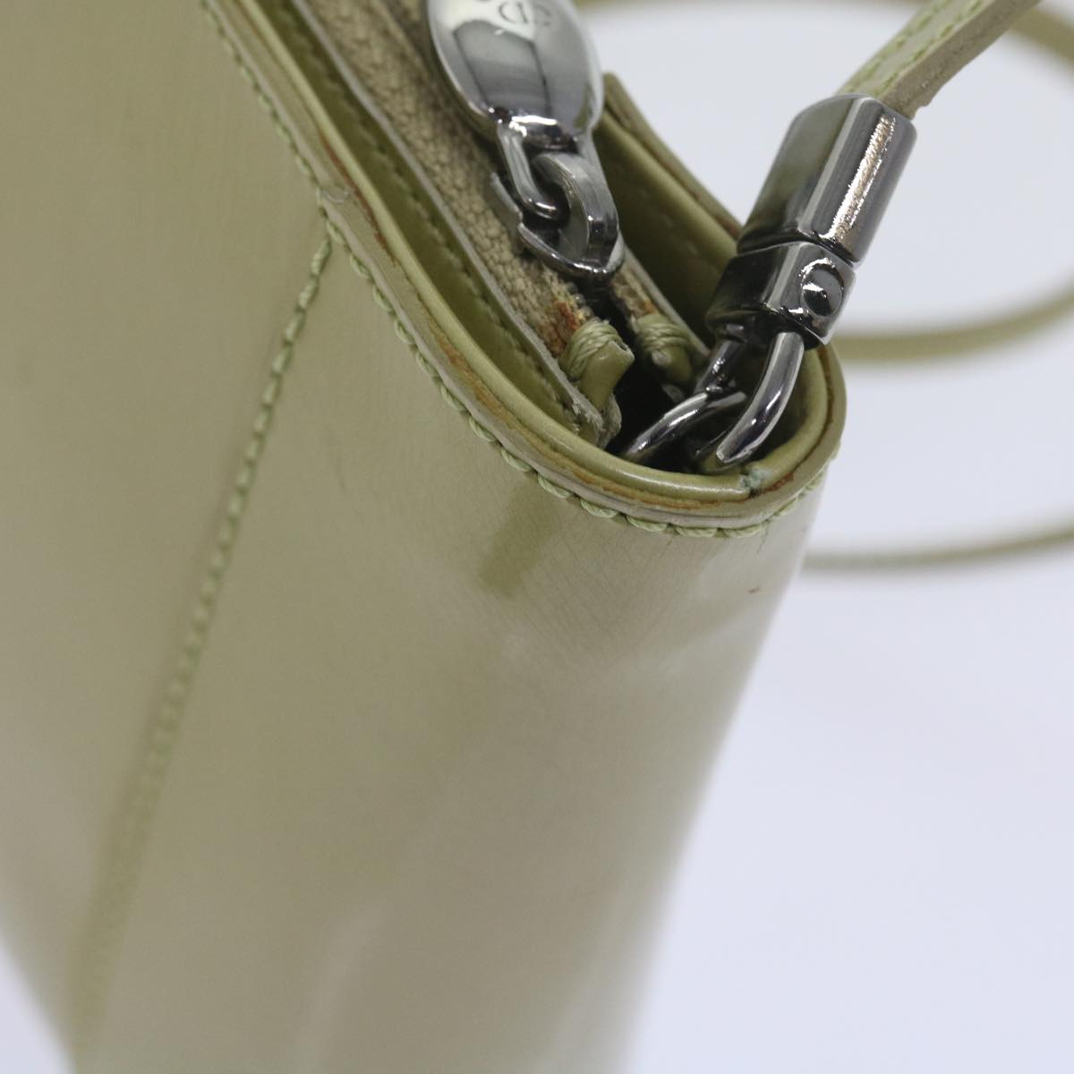 Dior Beige Patent Leather Shoulder Bag (Pre-Owned)
