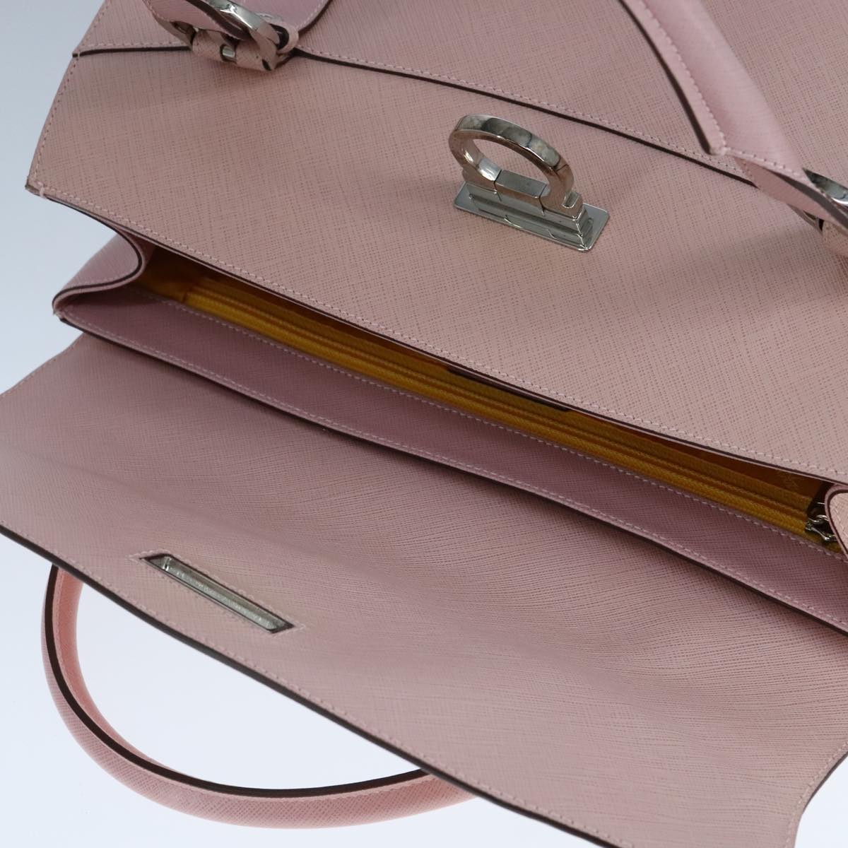 Salvatore Ferragamo Gancini Pink Leather Handbag (Pre-Owned)