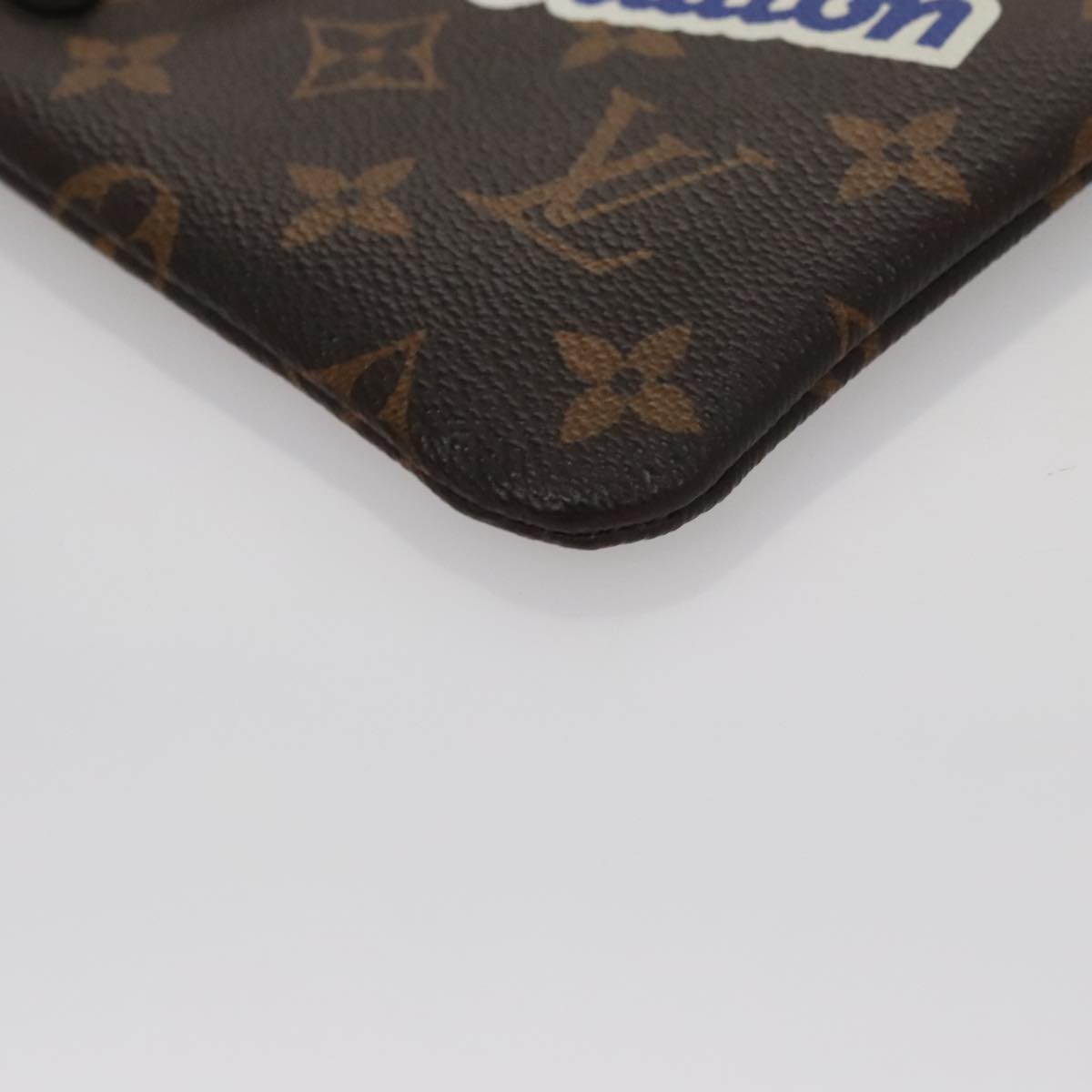 Louis Vuitton City Brown Canvas Clutch Bag (Pre-Owned)