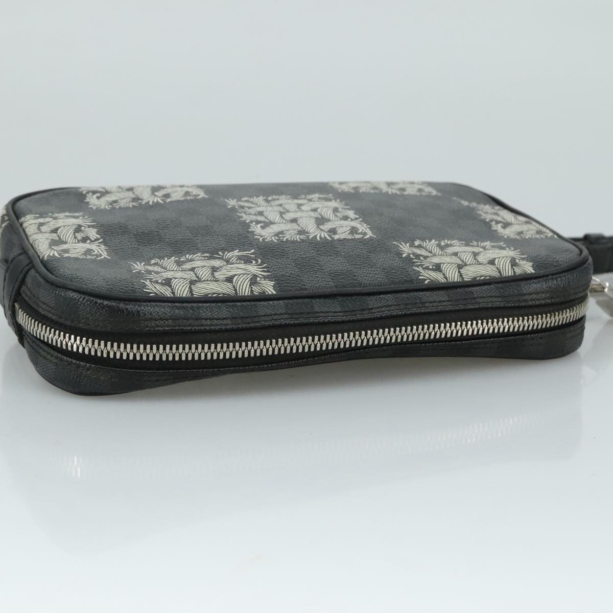Louis Vuitton Volga Black Canvas Clutch Bag (Pre-Owned)
