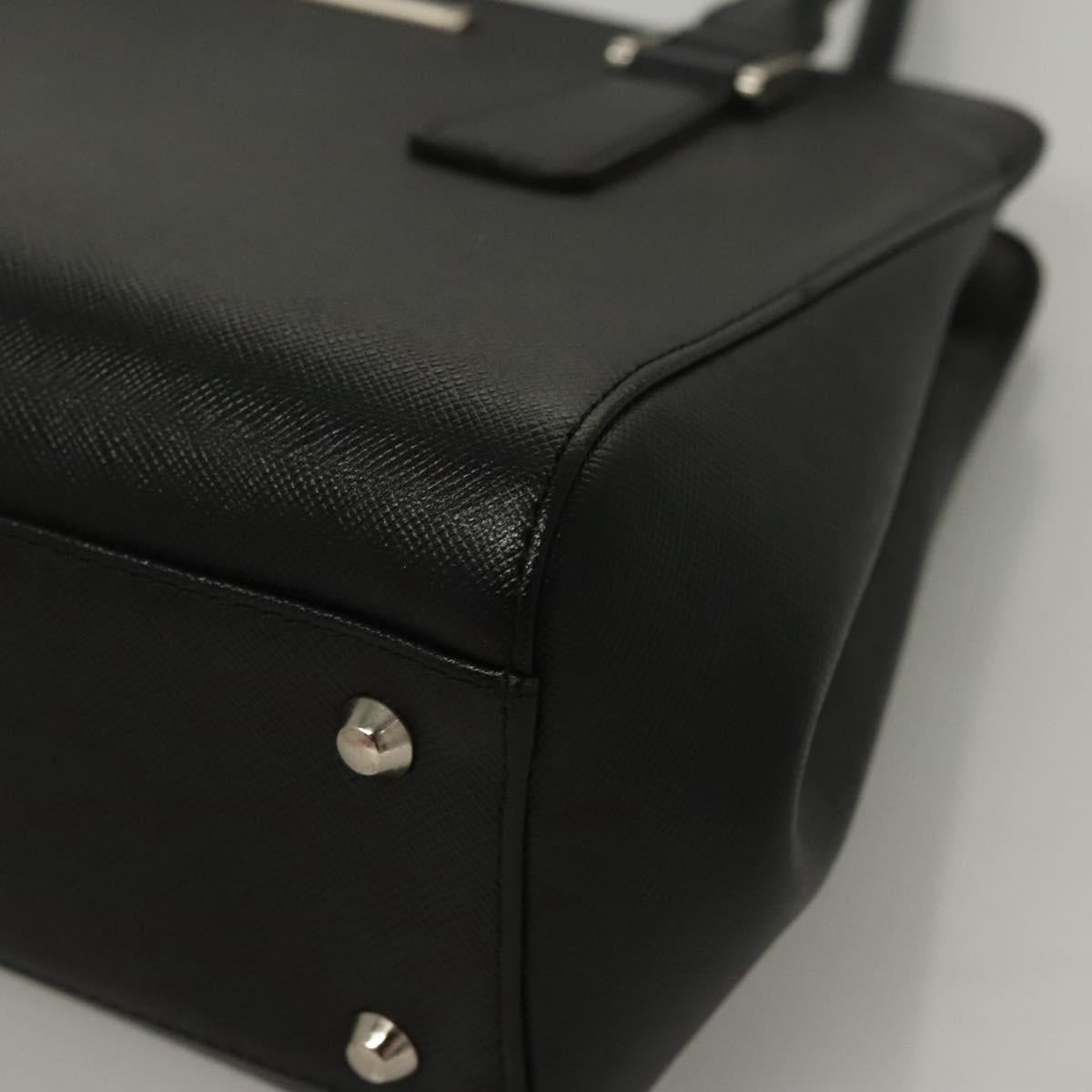 Burberry Black Leather Handbag (Pre-Owned)
