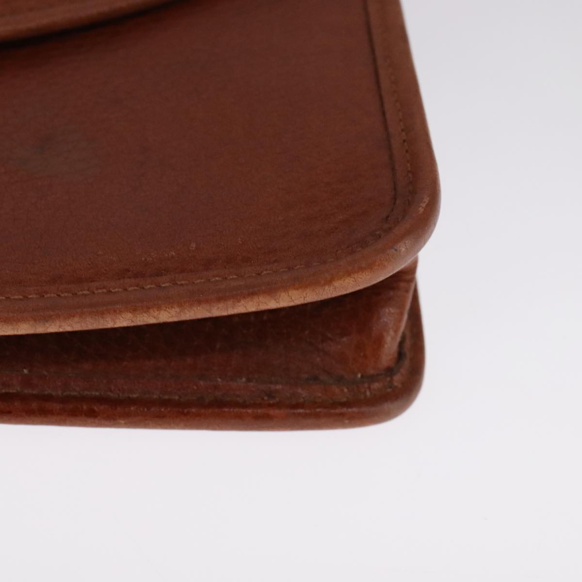 Burberry Brown Leather Clutch Bag (Pre-Owned)