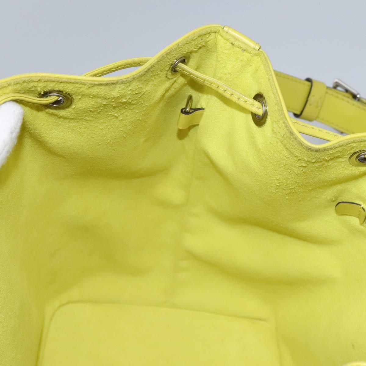 Louis Vuitton Petit Noé Green Leather Shoulder Bag (Pre-Owned)
