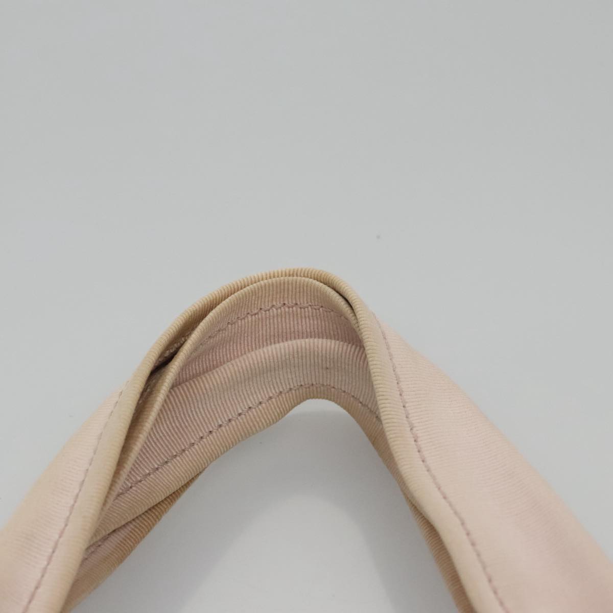 Salvatore Ferragamo Vara Pink Leather Shoulder Bag (Pre-Owned)