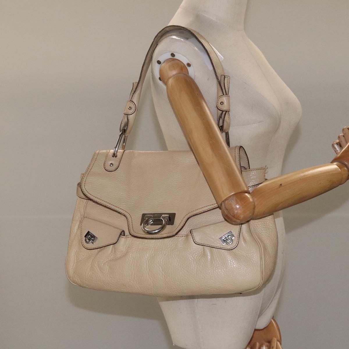 Salvatore Ferragamo Gancini Beige Leather Shoulder Bag (Pre-Owned)