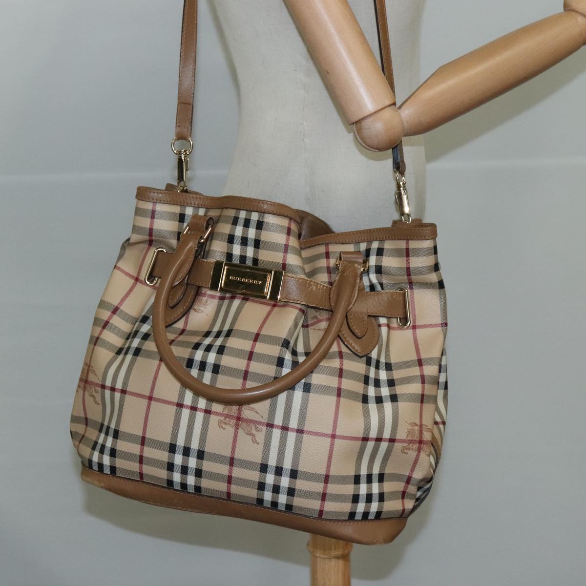 Burberry Nova Check Beige Canvas Tote Bag (Pre-Owned)