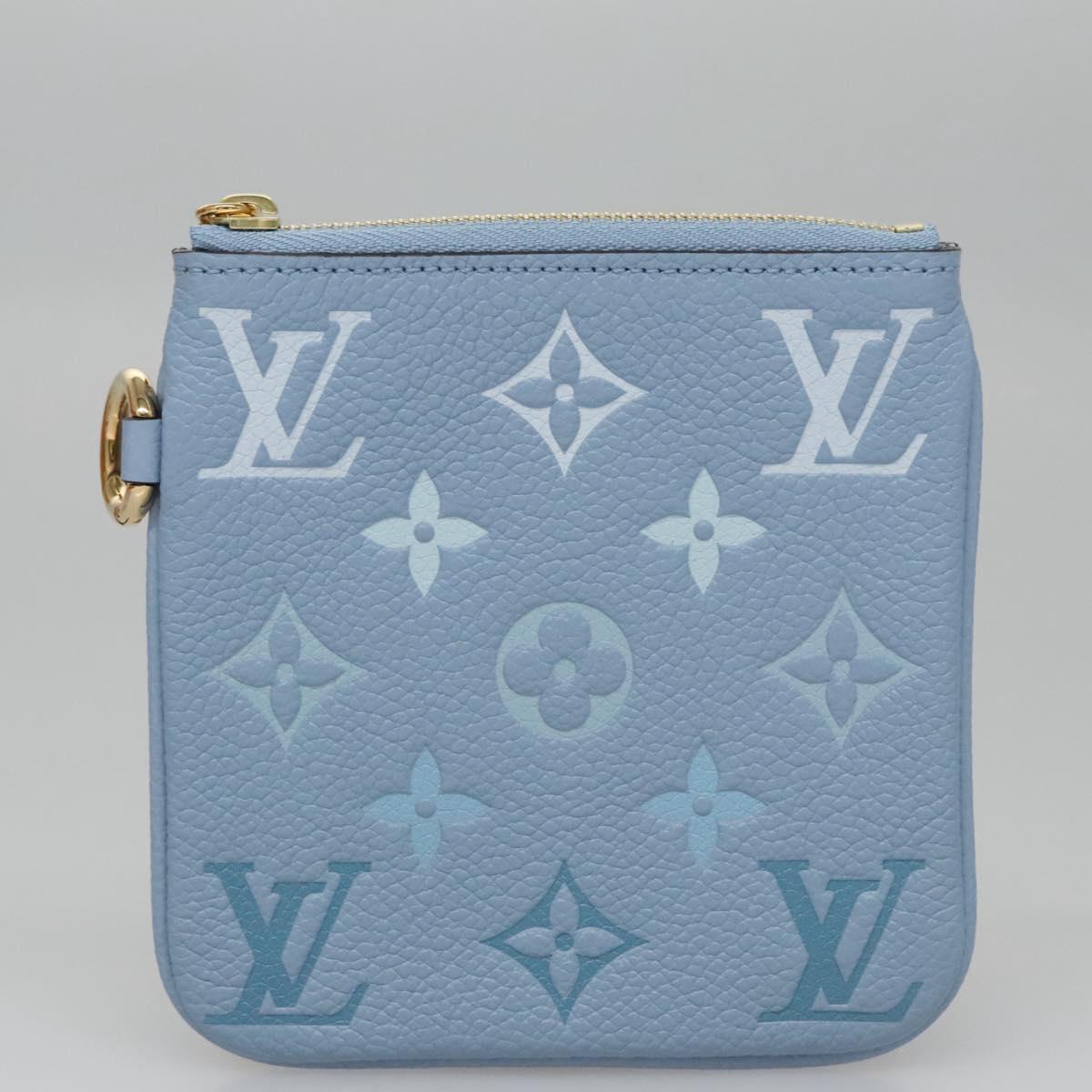 Louis Vuitton Trio Pouch Blue Leather Clutch Bag (Pre-Owned)