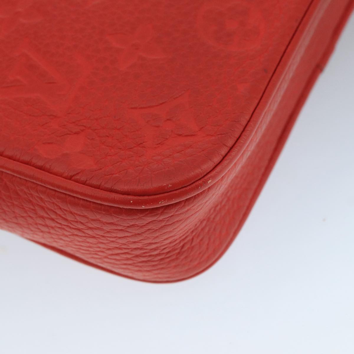 Louis Vuitton Pochette Volga Red Leather Clutch Bag (Pre-Owned)