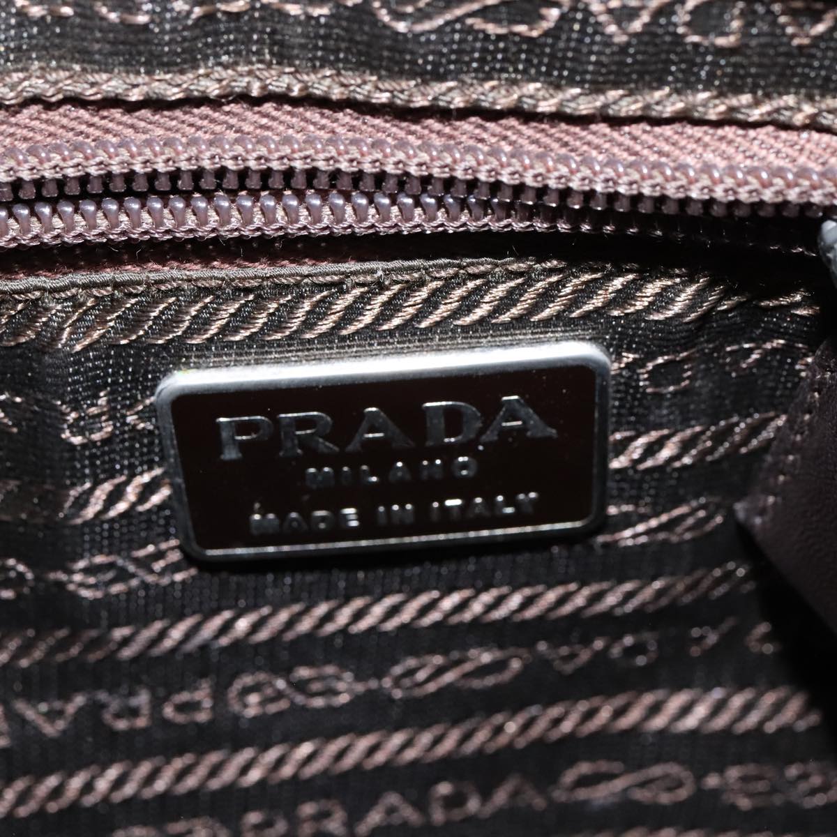 Prada Beige Leather Shoulder Bag (Pre-Owned)