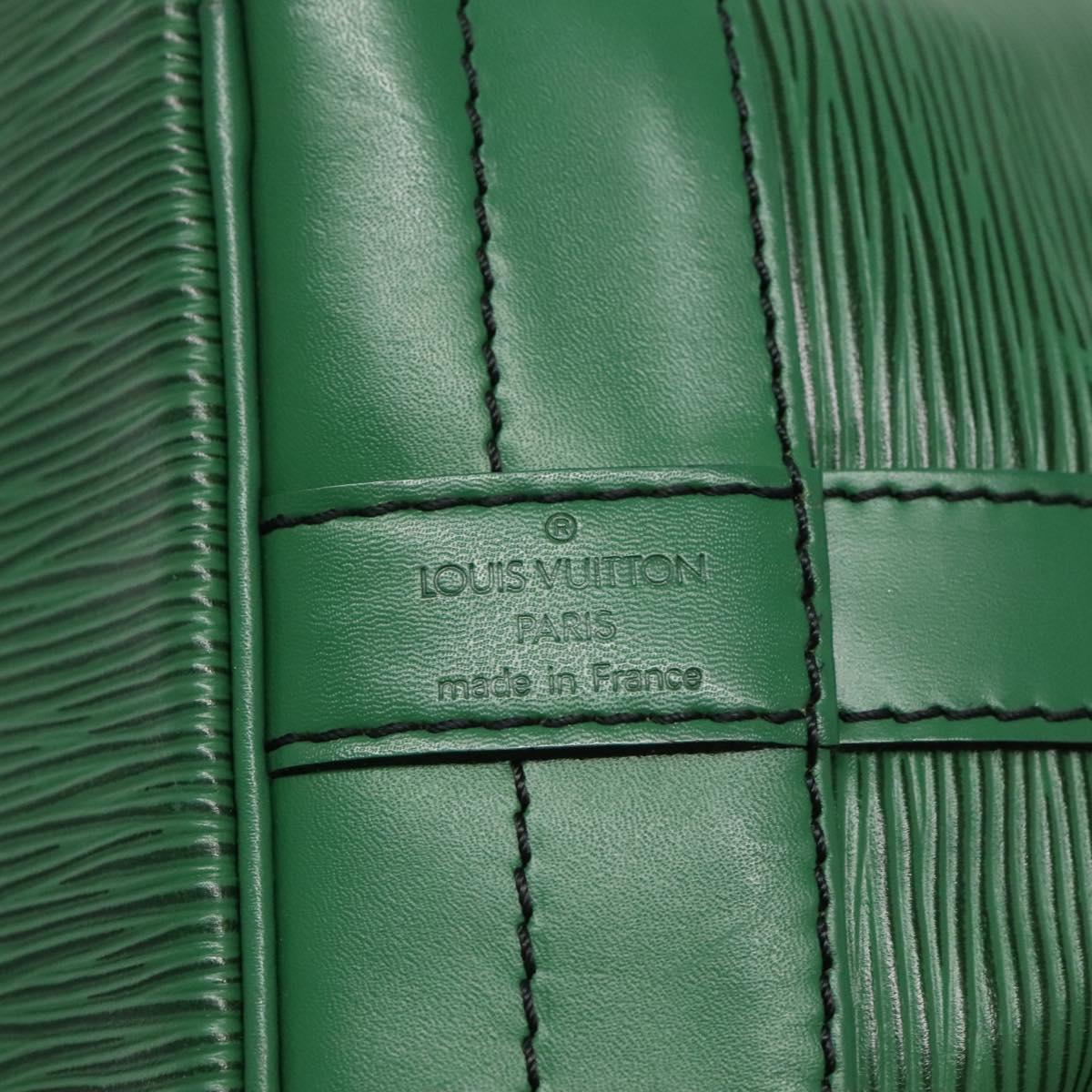 Louis Vuitton Noé Green Leather Shoulder Bag (Pre-Owned)