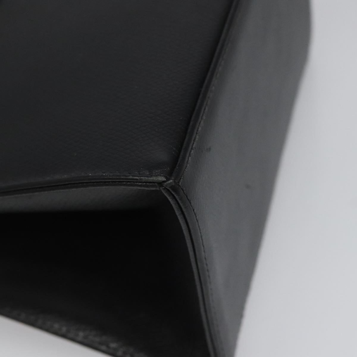 MCM Black Leather Handbag (Pre-Owned)