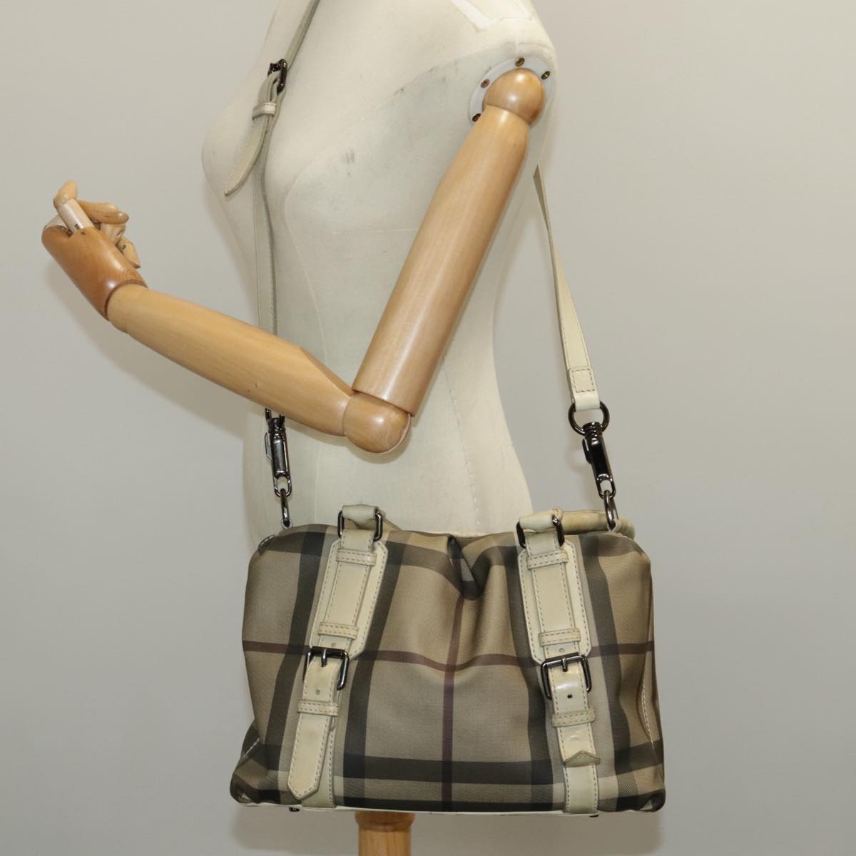 Burberry Nova Check Beige Canvas Handbag (Pre-Owned)