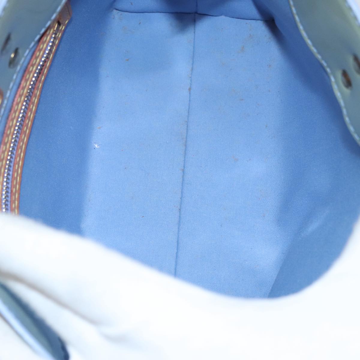 Louis Vuitton Reade Blue Patent Leather Handbag (Pre-Owned)